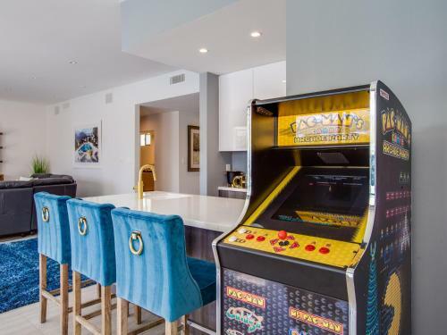 Funtopia In The Canyons - 3 Bedroom