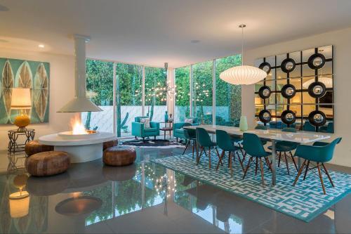Villa California Palms 4br/4.5ba