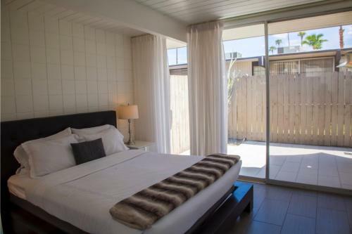 Ocotillo Lodge