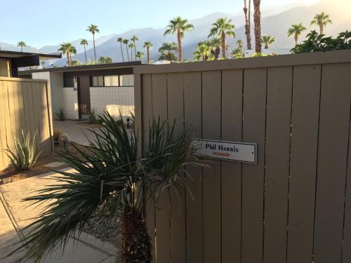 Ocotillo Lodge