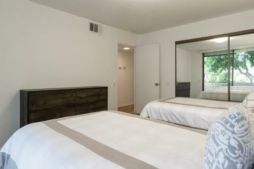 Apartamento 103 East Via Huerto Condo