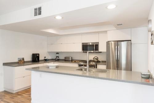 Apartamento 103 East Via Huerto Condo