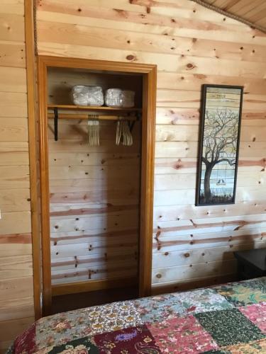 Ak Vacation Cabins / Woodland Hollow Log Cabin