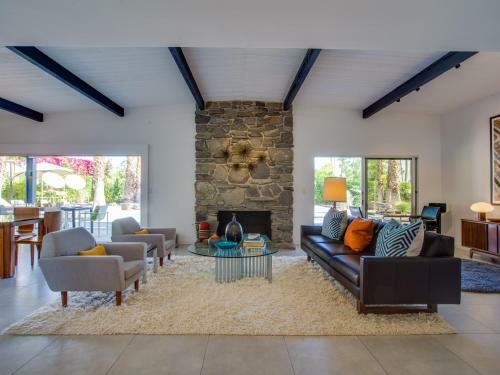 Modern Monte Vista - 4 Bedroom