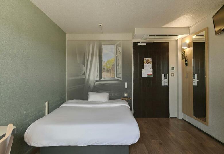 Hotel H�tel Premi�re Classe Centre Ville Palais Des Congr�s