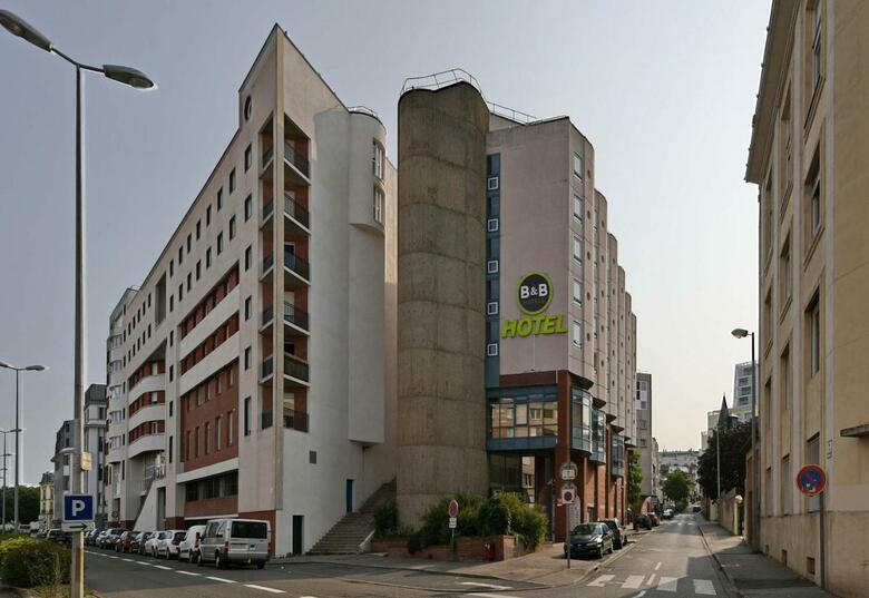 Hotel H�tel Premi�re Classe Centre Ville Palais Des Congr�s