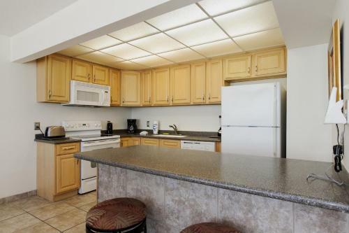 Windward 301 Edgewater