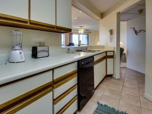 The Inn At St. Thomas Square #1203b