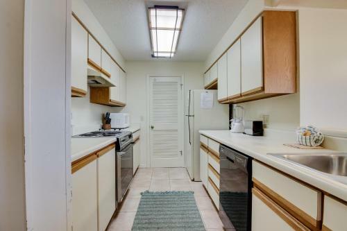 The Inn At St. Thomas Square #1203b