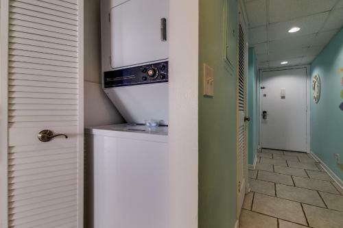 Gulf Gate 208