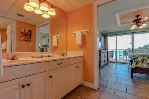 Hotel Long Beach Resort By Book That Condo