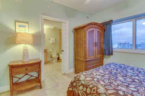 Boardwalk Penthouse & Studio (#2212)