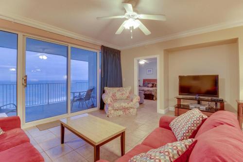 Boardwalk Penthouse & Studio (#2212)