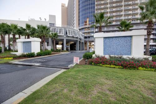 1118 Laketown Wharf