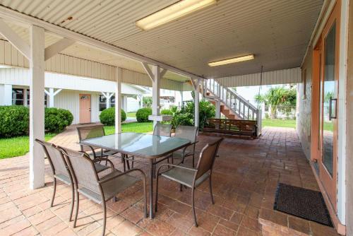Bid-a-wee Beach Cottages Main House