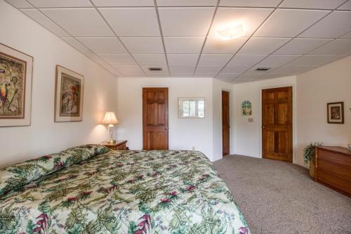 The Inn At St. Thomas Square #301