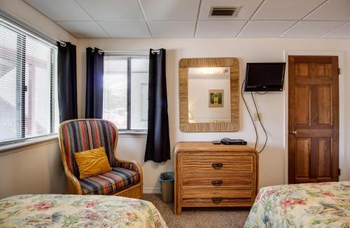 The Inn At St. Thomas Square #301