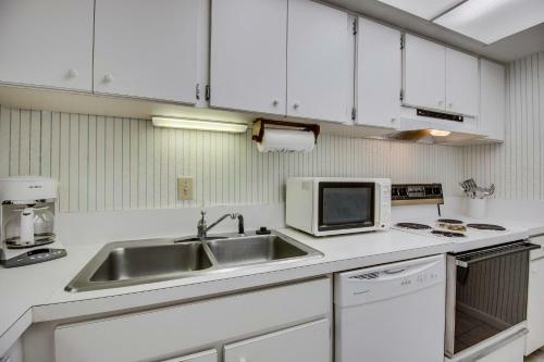 Gulf Gate 412