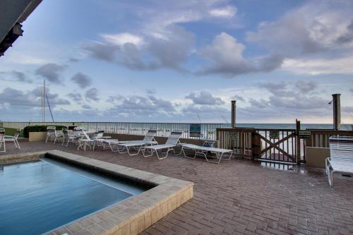 Gulf Gate 412