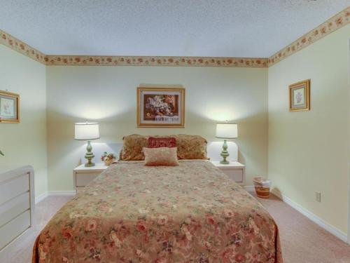 The Inn At St. Thomas Square #1305a