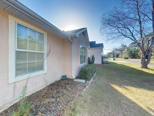 6703 Harbour Blvd Home