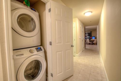 Apartamento Laketown Wharf 1035 By Zia