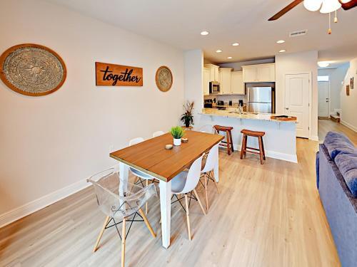 Shadow Lake Townhouse Townhouse