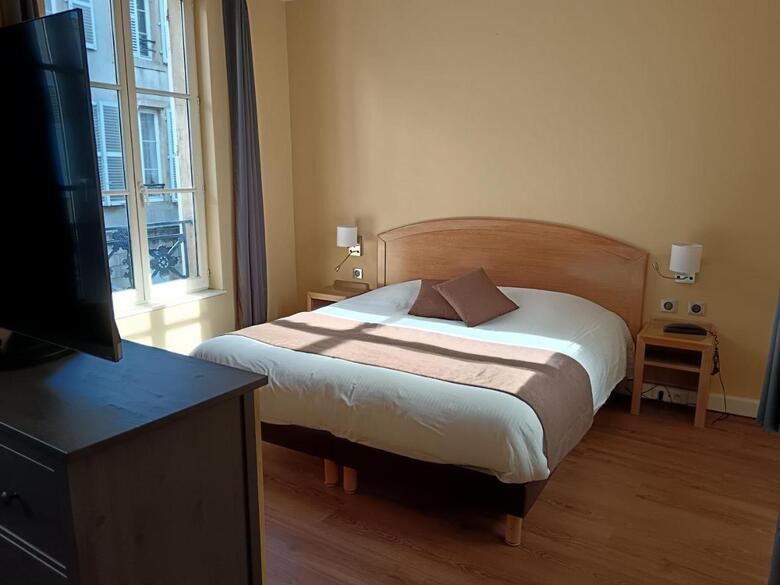 Hotel H�tel Du Th��tre