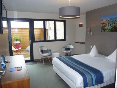 Hotel H�tel Des Rochers