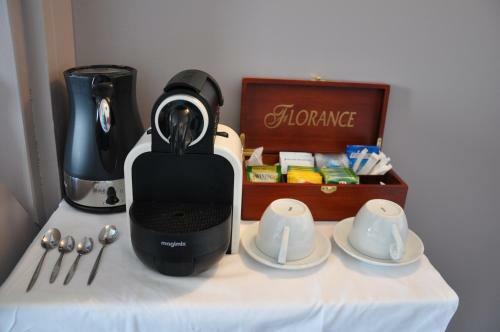 Hotel H�tel Des Rochers