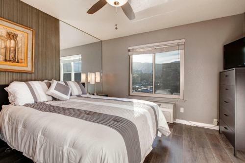 The Carriage House #302