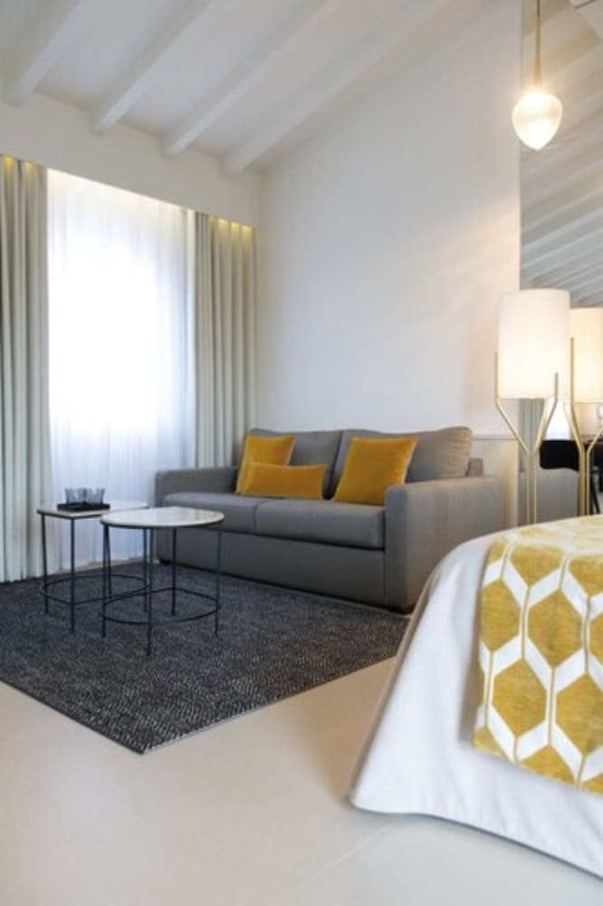 Hotel Genovese
