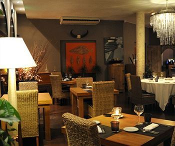 Disini Luxury Hotel