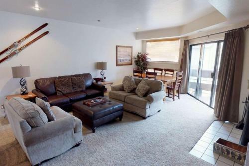 Lift Line Condo Five Trees