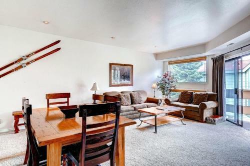 Lift Line Condo Five Trees