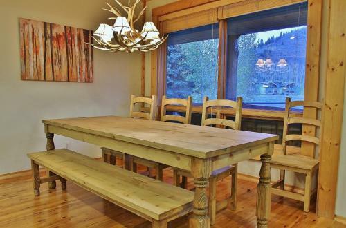 Deer Valley Bristlecone Home