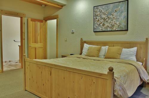Deer Valley Bristlecone Home