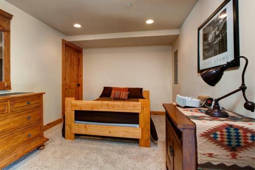 Log Cabin In Park City