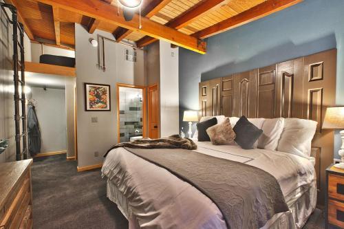 Apartamento Historic Charmer With Balcony On Main