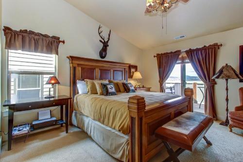 Spacious Bobsled House