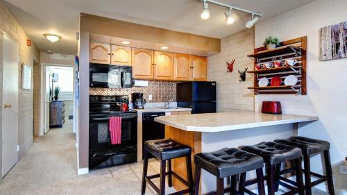 Apartamento 1704 Captain Molly Drive Condo
