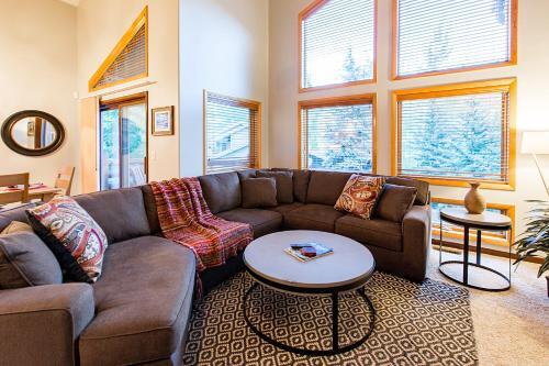 Stonebridge Ski Lodge Townhouse