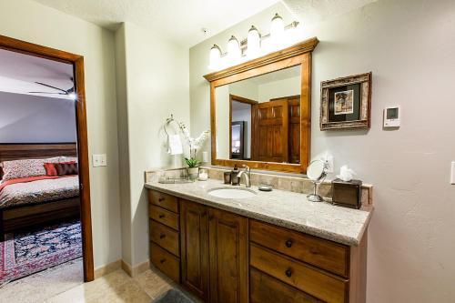 Stonebridge Ski Lodge Townhouse