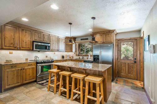 Mountainside Park City Silver Queen 1195 Lowell Avenue