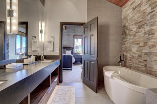 Deer Valley Double Eagle Home