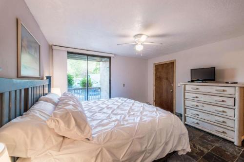 Silvertown 3 Bedroom Serenity