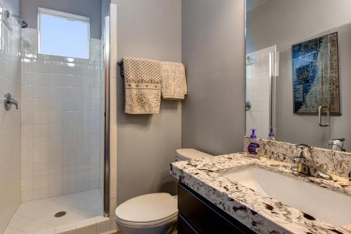 Apartamento 1370 Center Dr Condo