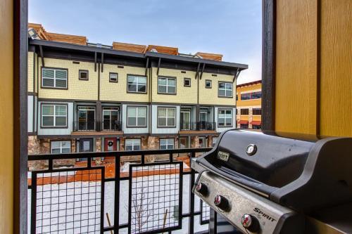 Apartamento 1370 Center Dr Condo