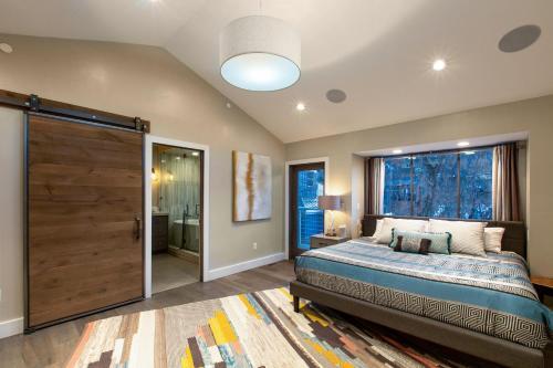Park Avenue Pearl Home