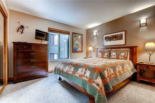 Apartamento Powder Pointe 201b